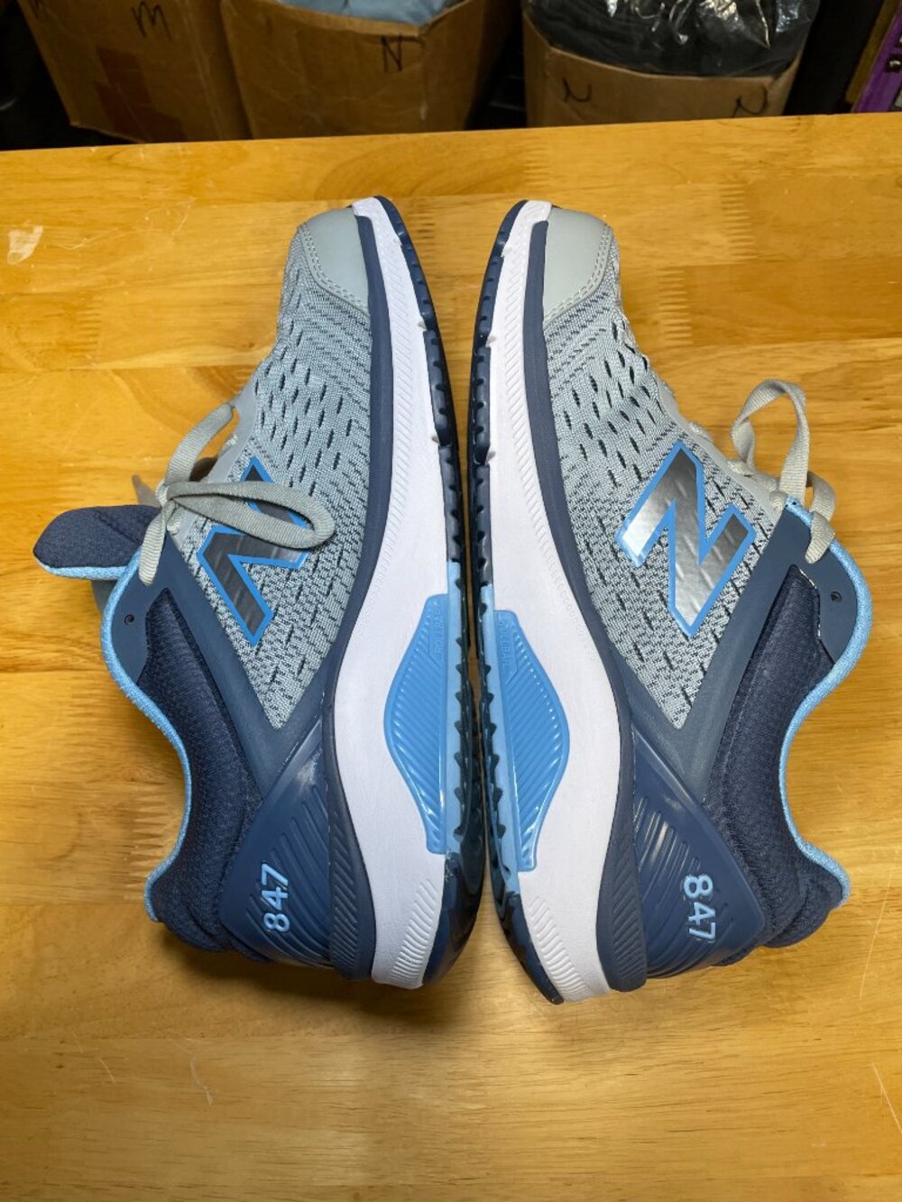 New Balance 847v4 Walking Shoes Sneakers Womens Size 9 D Light Aluminum WW847LG4 - Picture 8 of 15